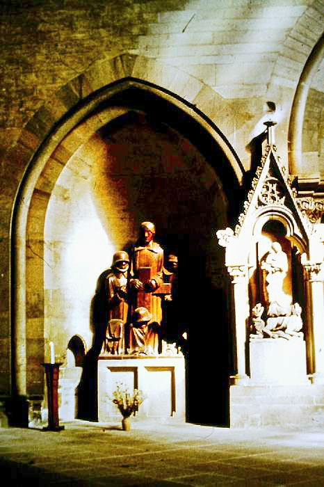 Das Barlach-Denkmal im Dom (Archiv Chronik)