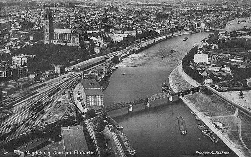 Die Hubbrücke vor dem Umbau 1933 (Archiv Chronik)
