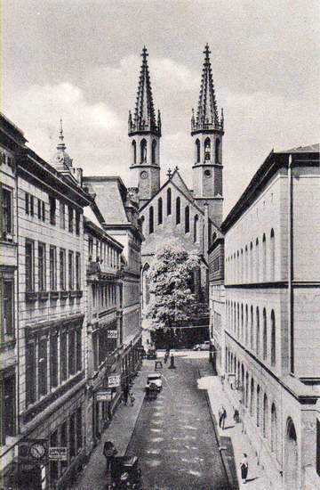 Blick auf die Ulrichskirche (Archiv Chronik)