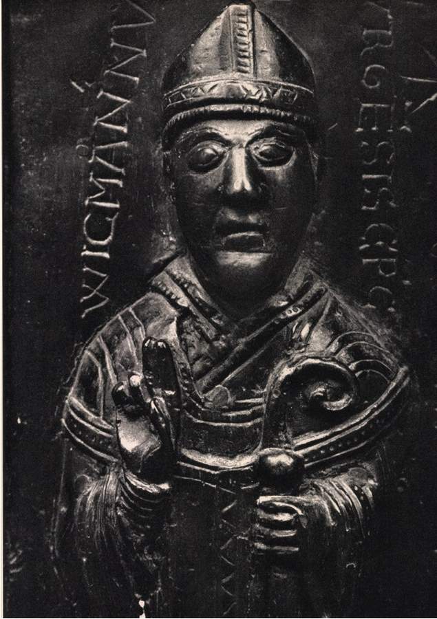 Erzbischof Wichmann auf der Bronzetür von Nowgorod  (Archiv Chronik)