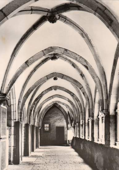 Der Ostflügel des Kreuzganges im Dom (Archiv Chronik)
