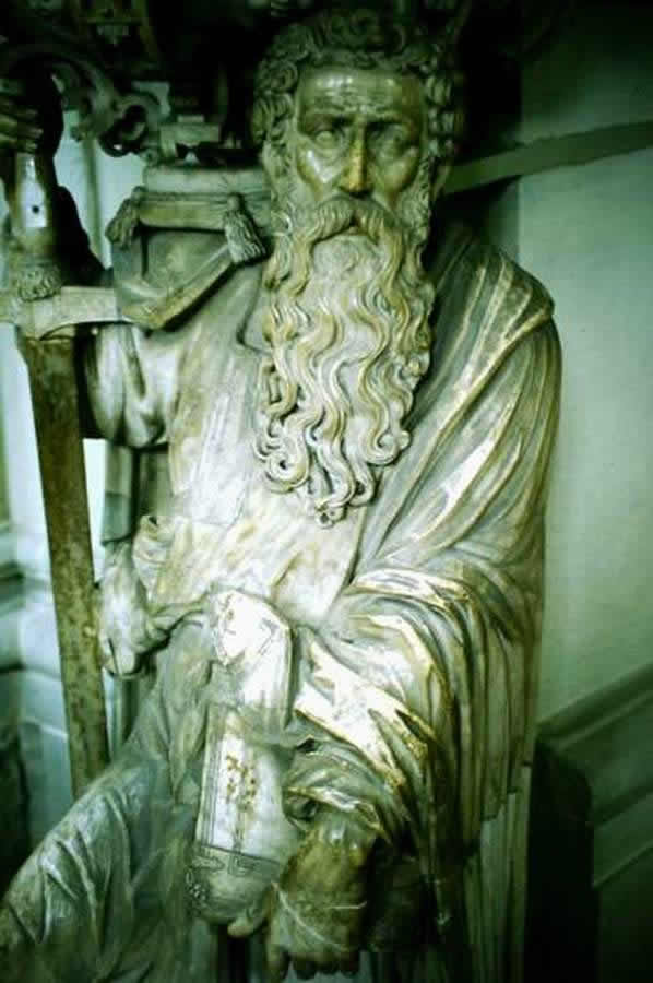 Figur der Alabasterkanzel im Dom (Archiv Chronik)