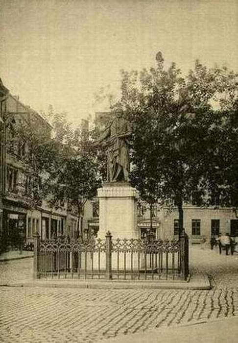 Francke-Denkmal (Archiv Chronik)