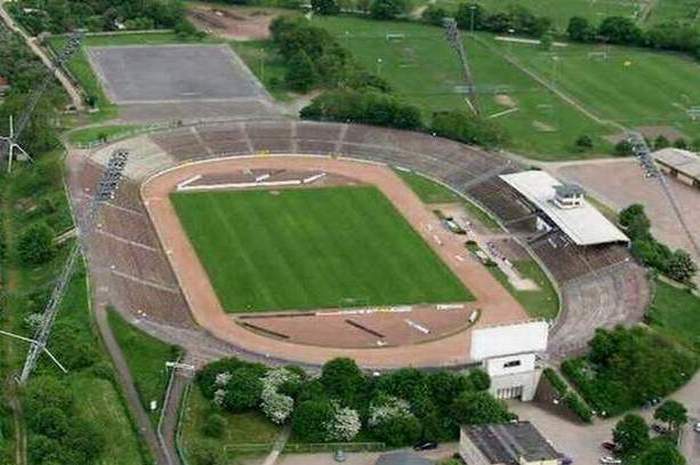 Das alt-ehrwürdige Ernst-Grube-Stadion