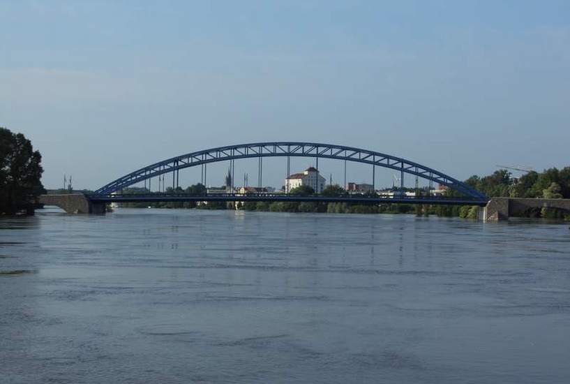 Die Sternbrücke beim Hochwasser (Foto: Michael Rech)