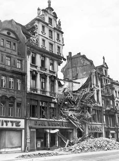 Zerstörte Häuser am Breiten Weg (Archiv Chronik)