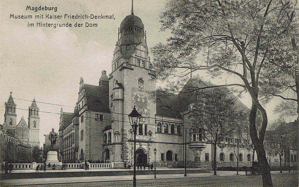 Museum mit Kaiser-Friedrich-Denkmal, im Hintergrund der Dom, 14.03.1916